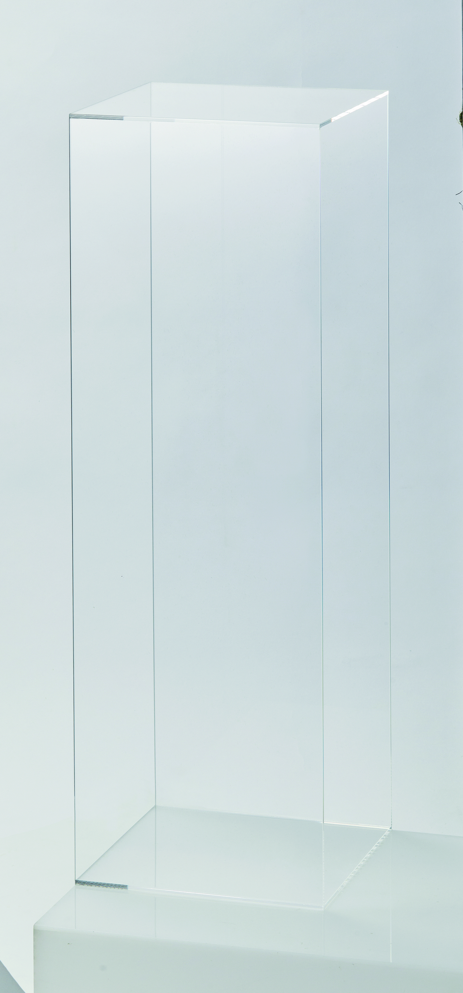 AP10002 アクリルスタンドＬ（クリア）