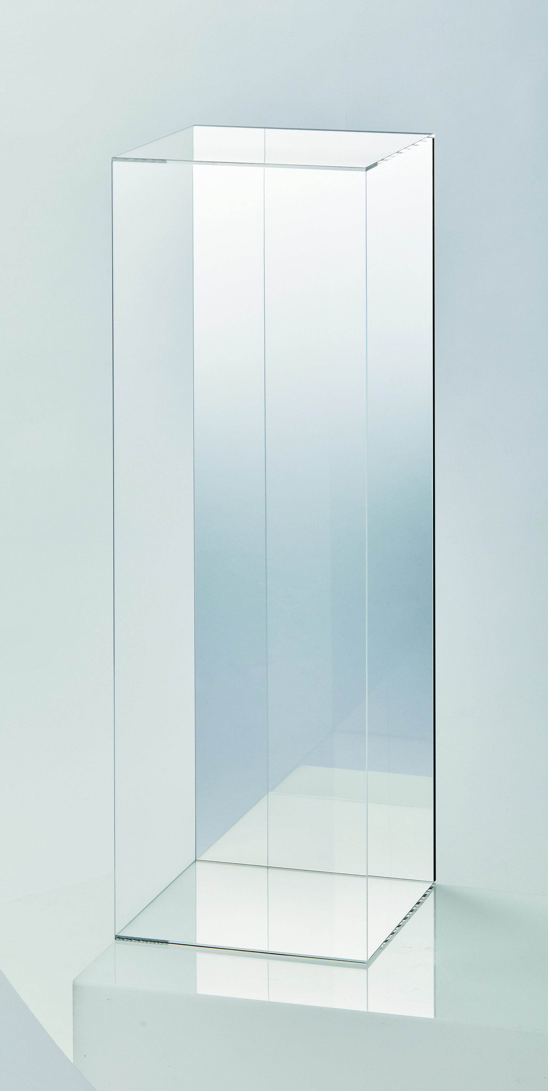 AP10006 アクリルスタンドＬ（ミラー）